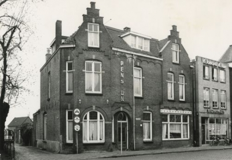 Het Groenpad gezien vanaf het Beugelsplein. Foto-atelier Prinses Helmond